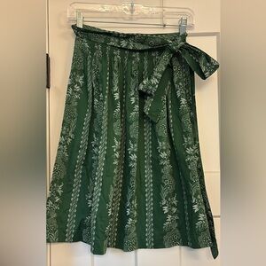 Oktoberfest Dirndl Apron Green Floral Patterned